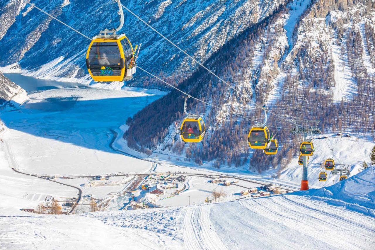 Martina Ski In - Ski Out Mt 50 - Happy Rentals Livigno Luaran gambar